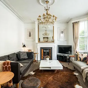 https://beautiful-3bd-home-forest-hill-south-london.brighton-hotels-england.com